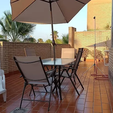 Millys House Junto A Feria Real * Malaga